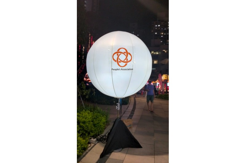Lighted Tripod Balloon